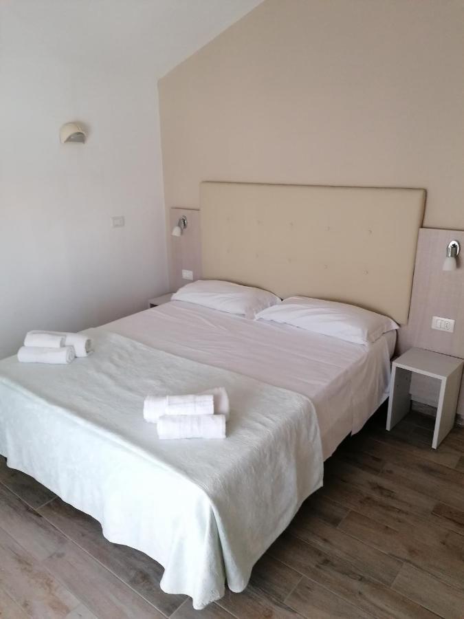 Hotel Luna Римини Экстерьер фото